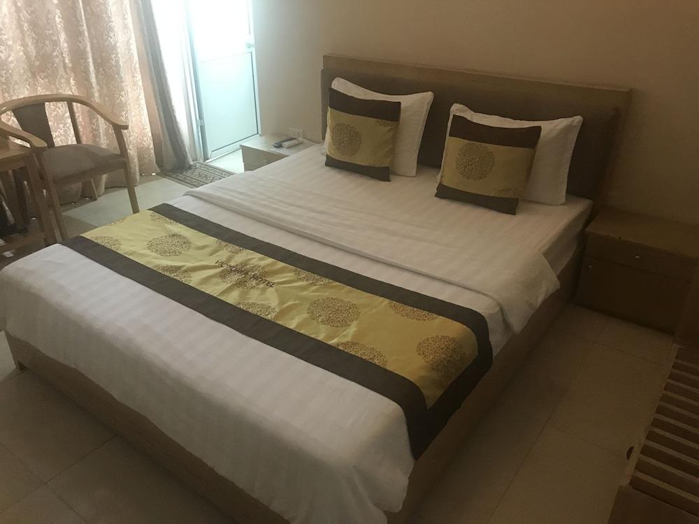 OYO 458 Victoria Hotel