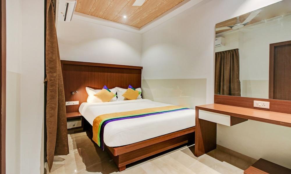 Treebo Trip Aarush Inn