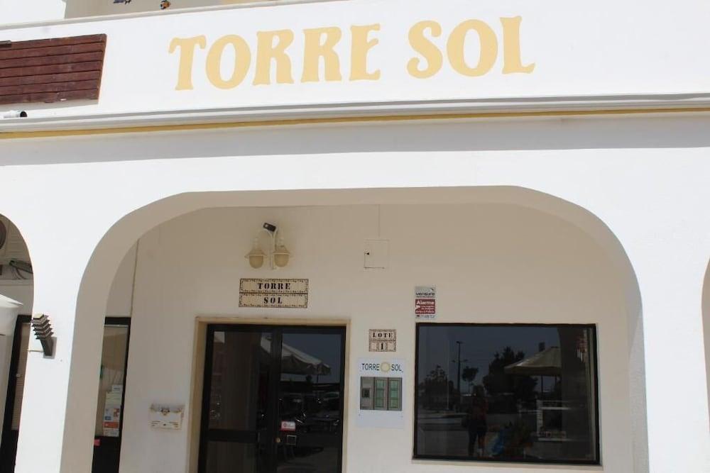 9-5 Torre Sol by Casas & Papéis