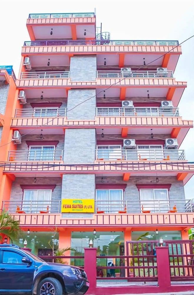 Hotel Fewa Suites