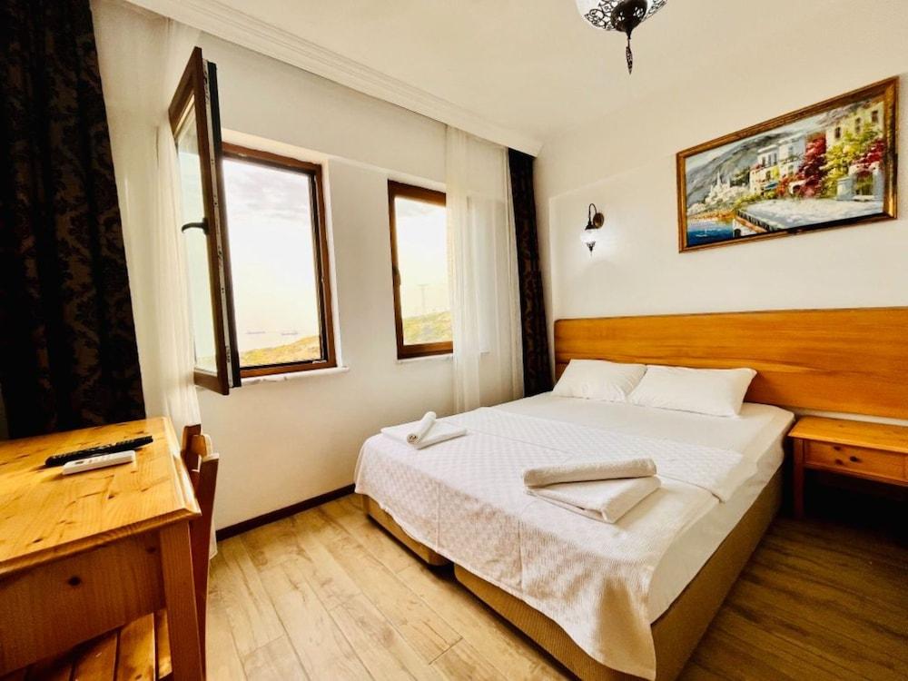 Sukha Inn Otel & Beach