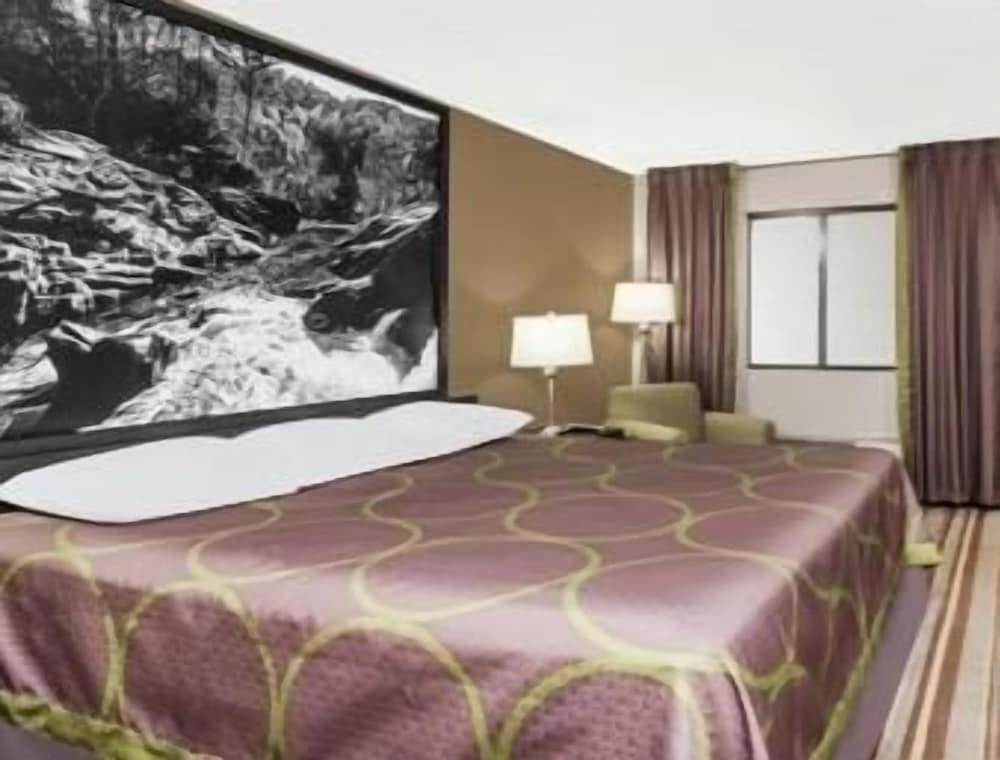 Super 8 by Wyndham Monteagle TN