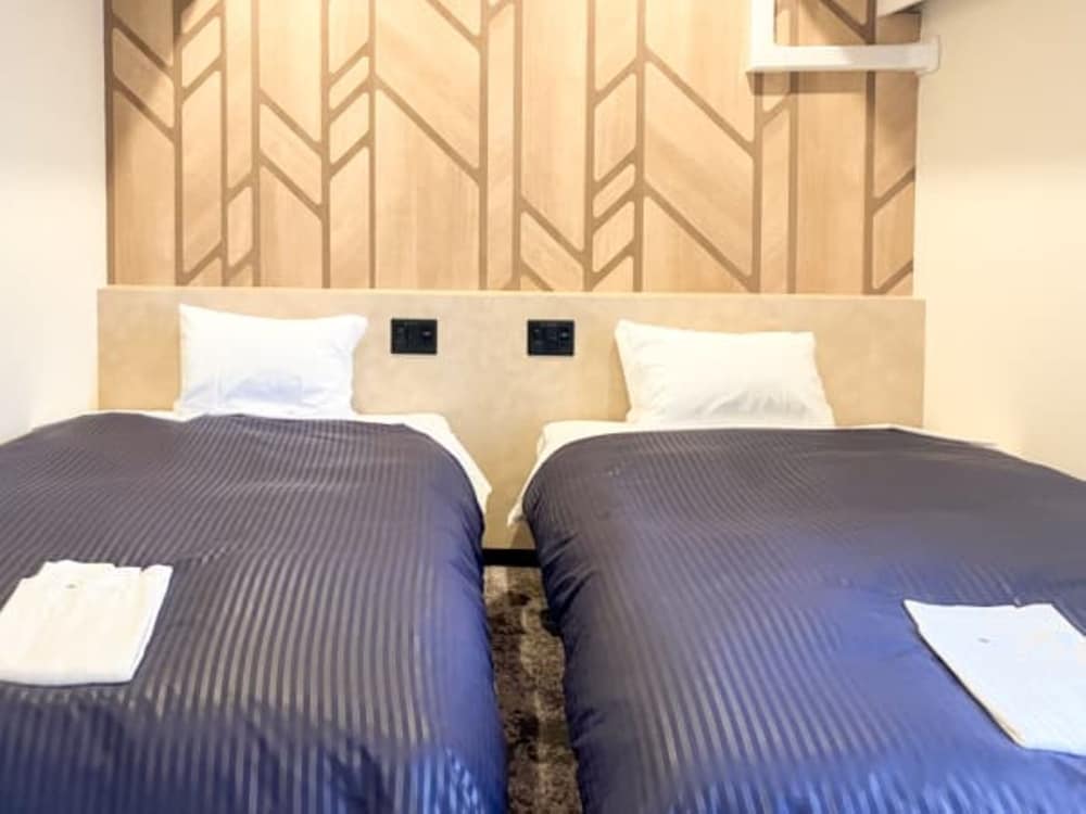 HOTEL LiVEMAX Yokohama Kannai