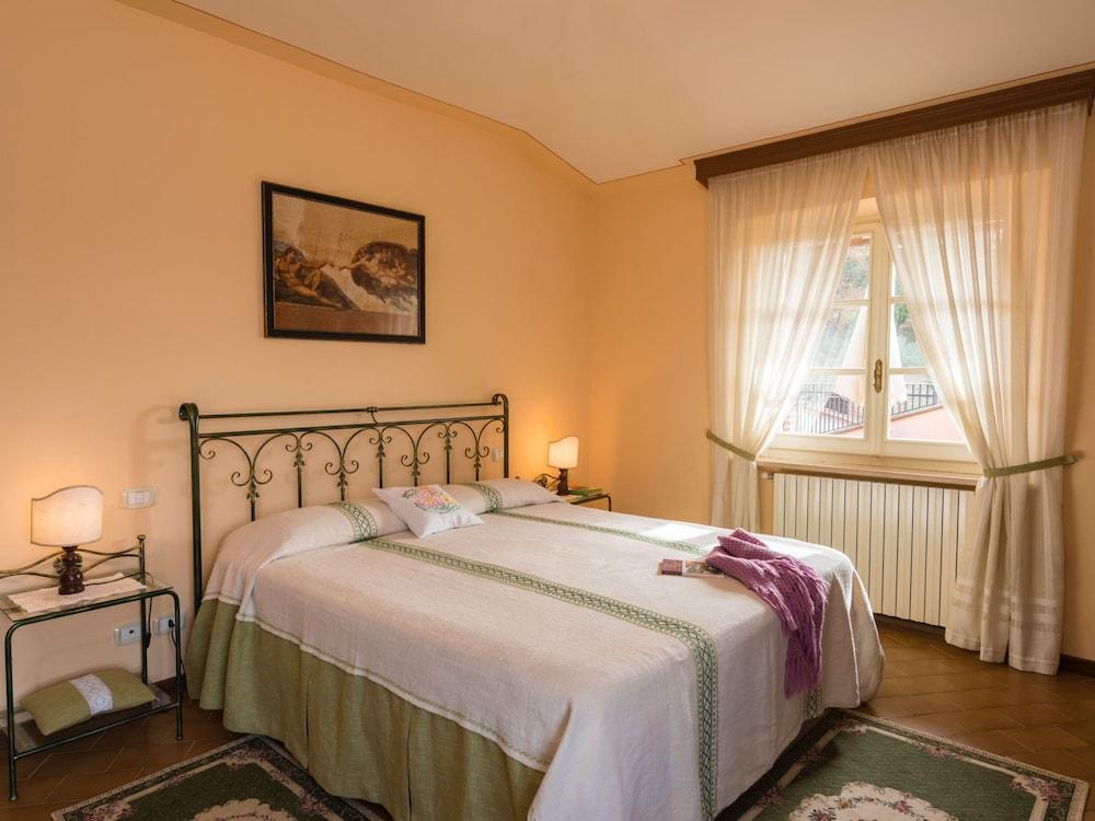 Farmhouse Umbria-tuscany With Pool