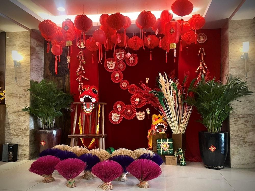 Happy Life Green Hotel