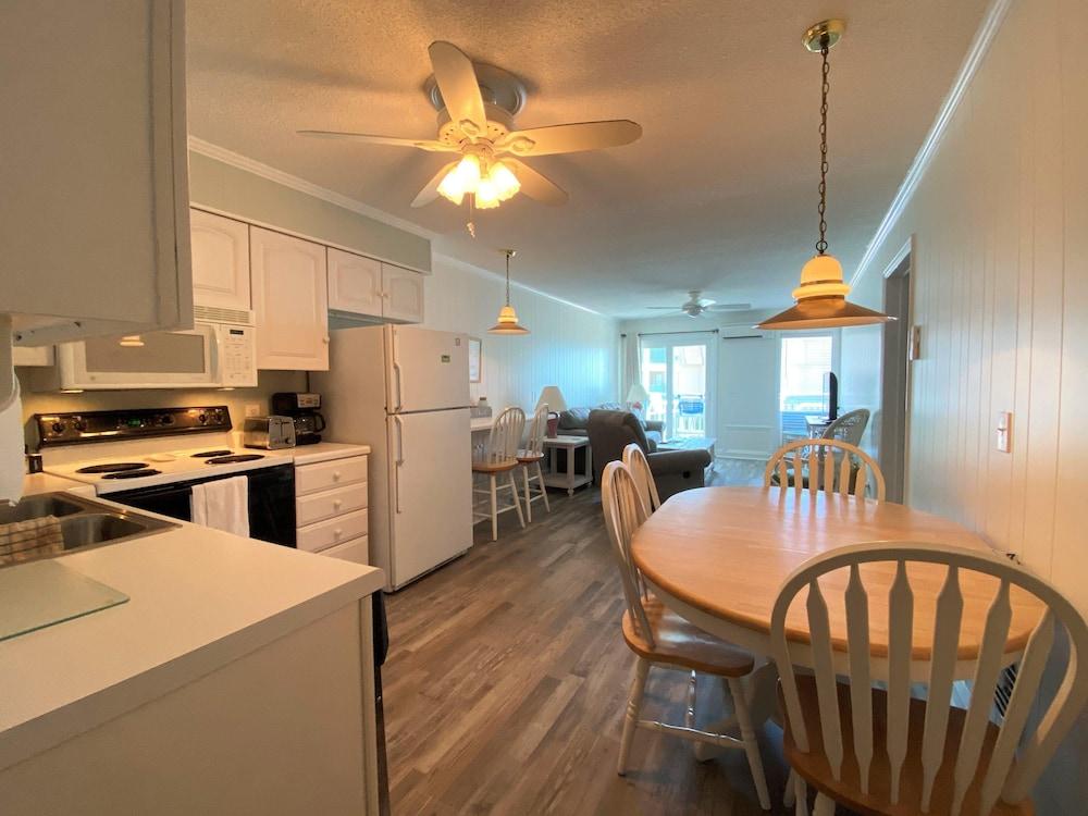 Great Views of the Beach!