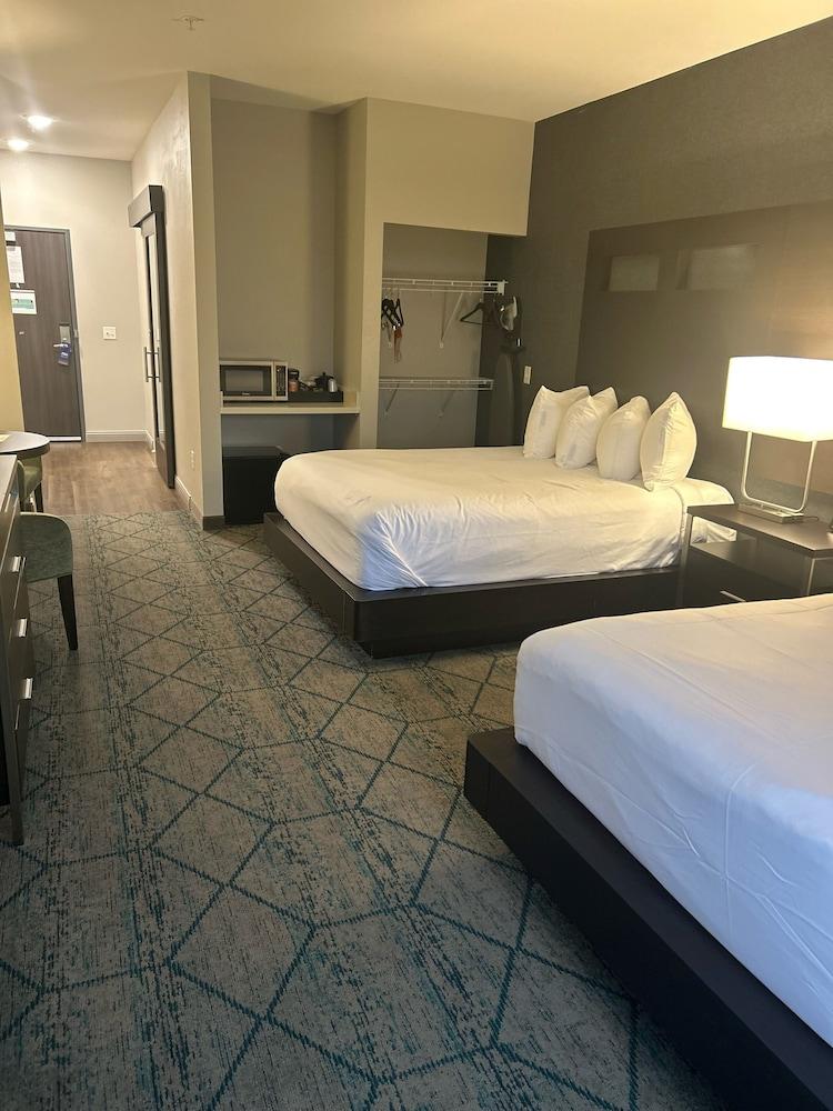 Comfort Inn & Suites Clarksville - Louisville North