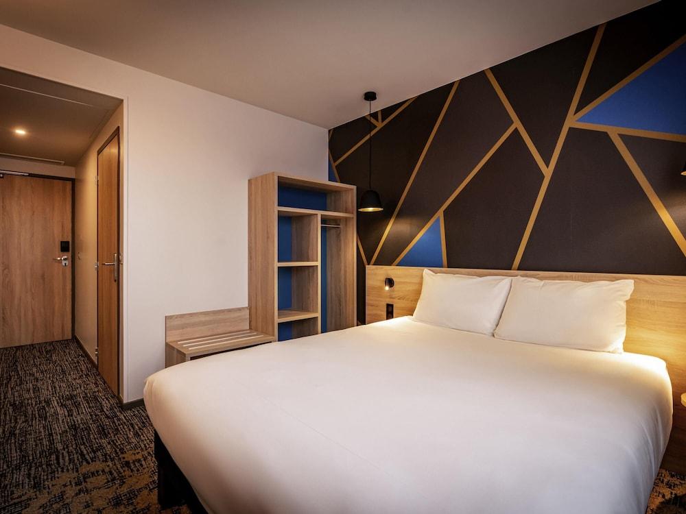 Ibis Styles Valenciennes Petite Foret