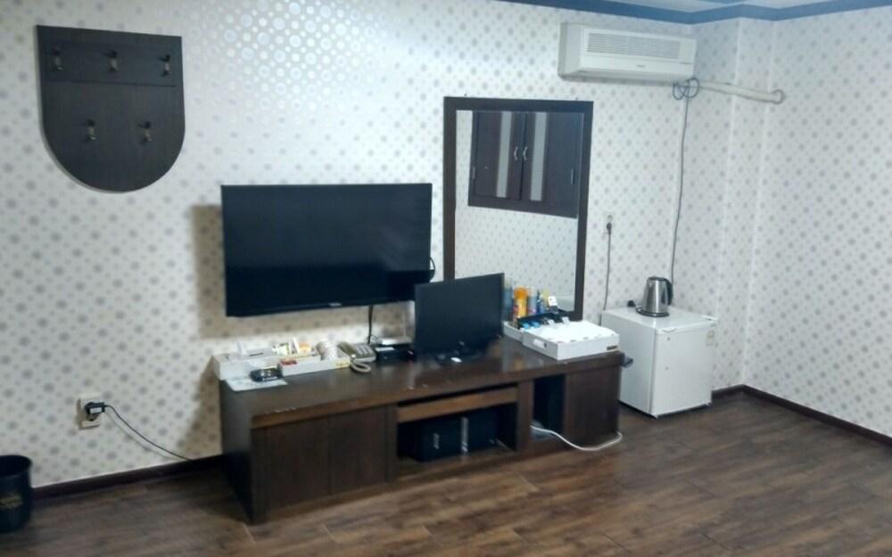 Namwon Greenpia Motel