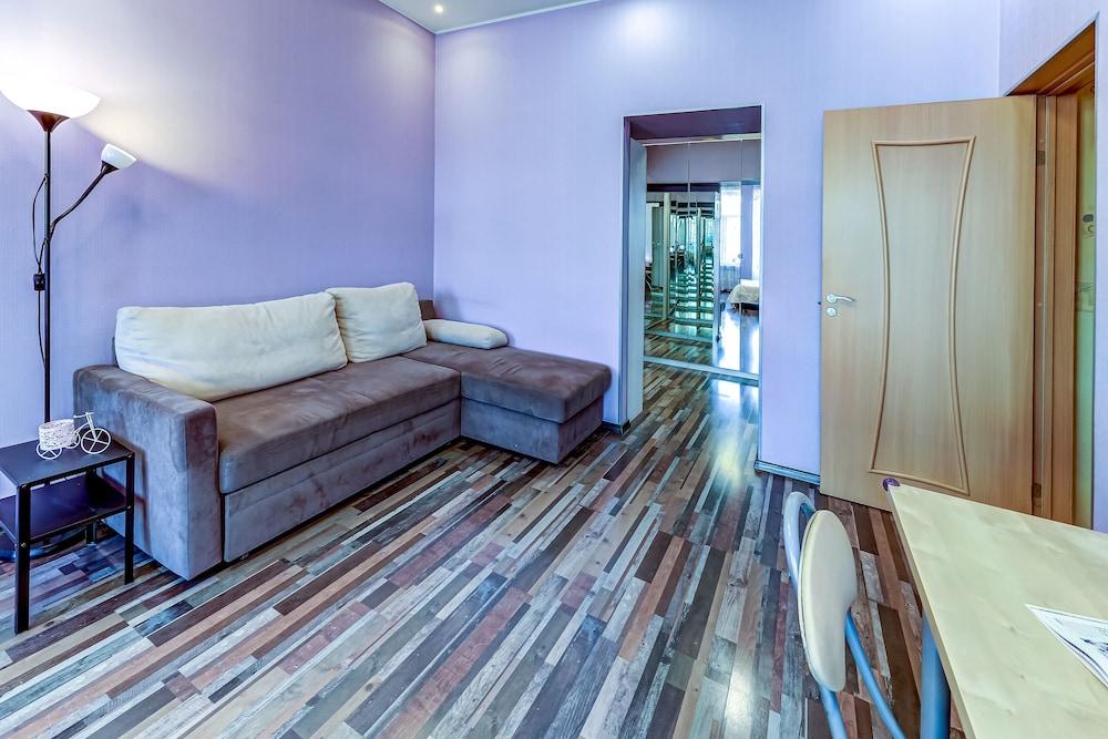 Modern apartment Vesta on Ligovsky