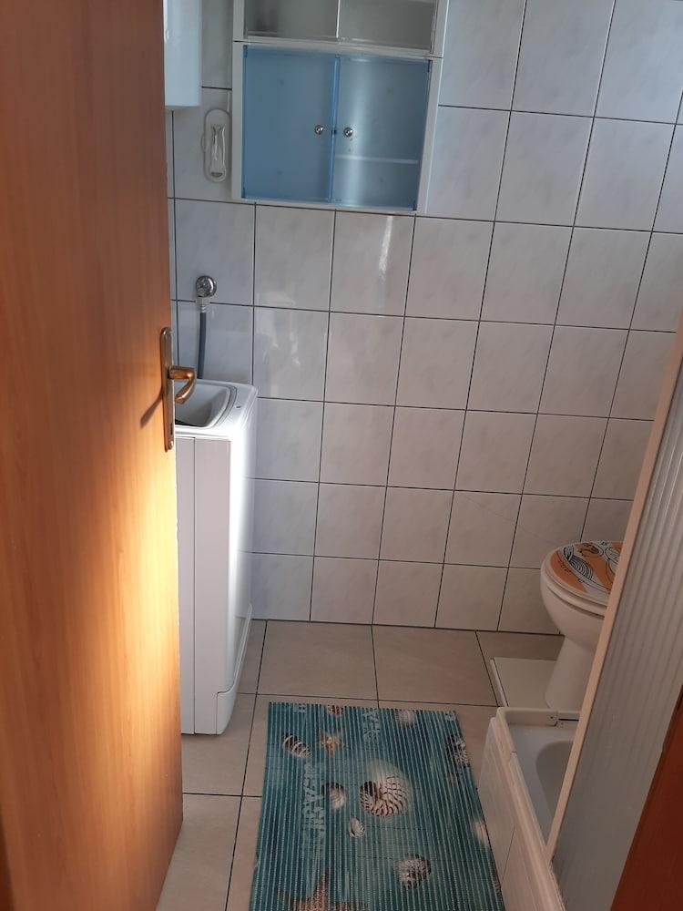 Impeccable 2-bed Apartment in Zaton