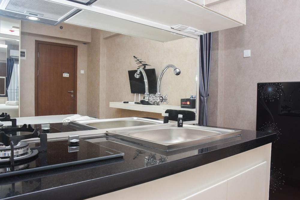 Fancy and Nice Studio at Cinere Resort Apartment