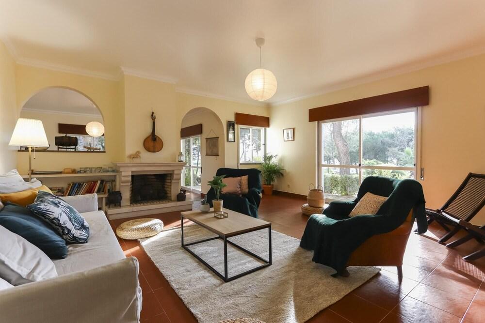 Sintra Classic Villa