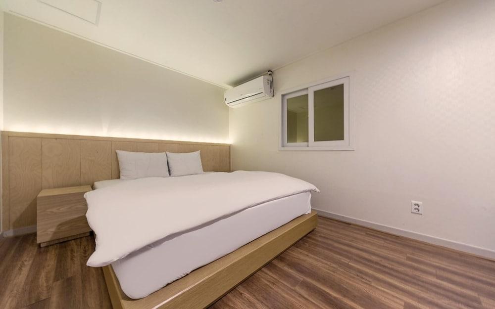 Daegu Sincheon Play & Stay Hotel