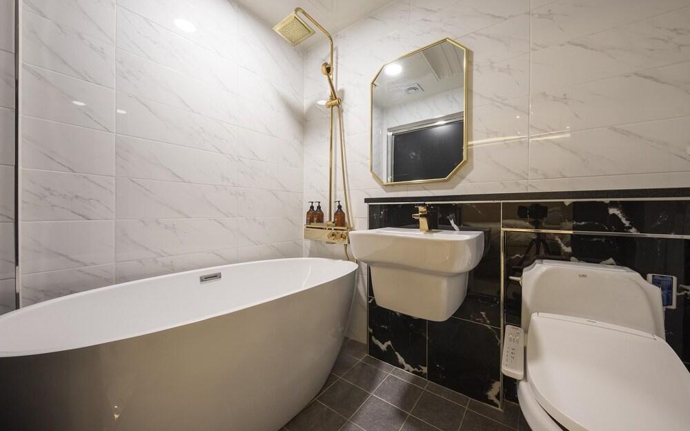 Bonri-dong Daegu Hotel Here I AM