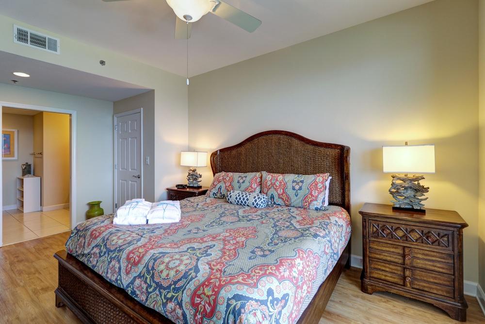 Gulf Front! 2 BR 2 BA! 11th Floor Condo + Condo Amenities!