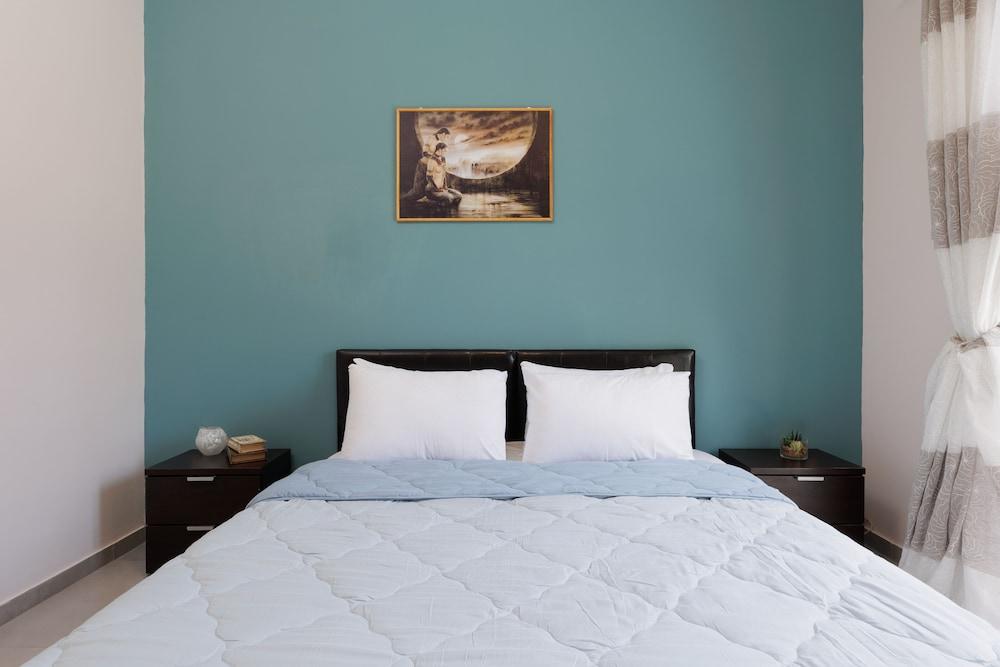 Planet Villas at Ipsos by Konnect, Shared BBQ & Garden