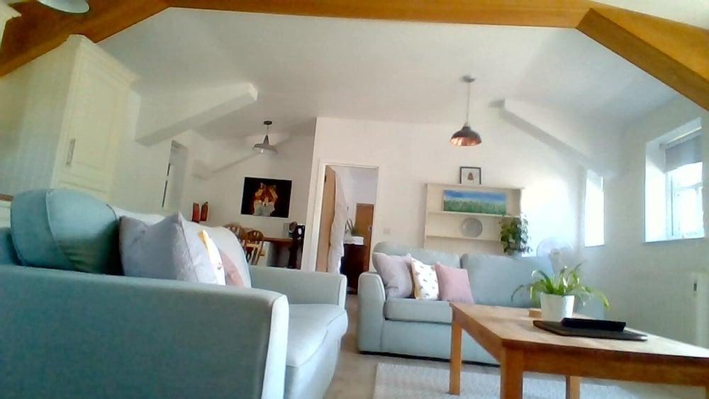 Lovely 1-bed Lodge in Drybrook