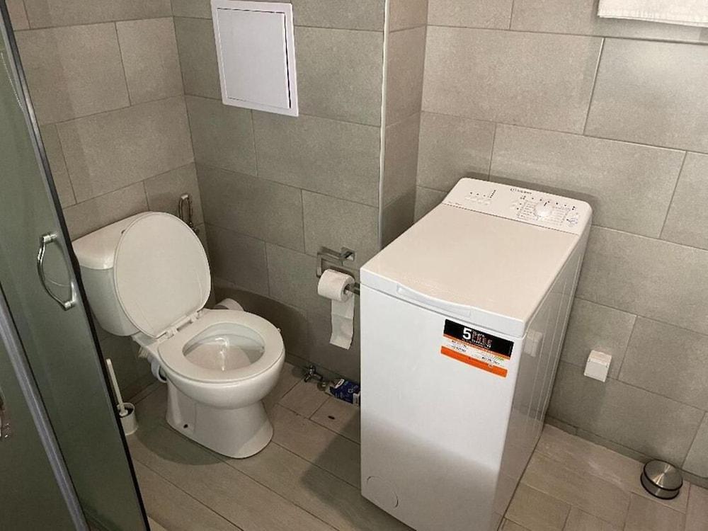 Antonio Apartments With Balcony Mountain View