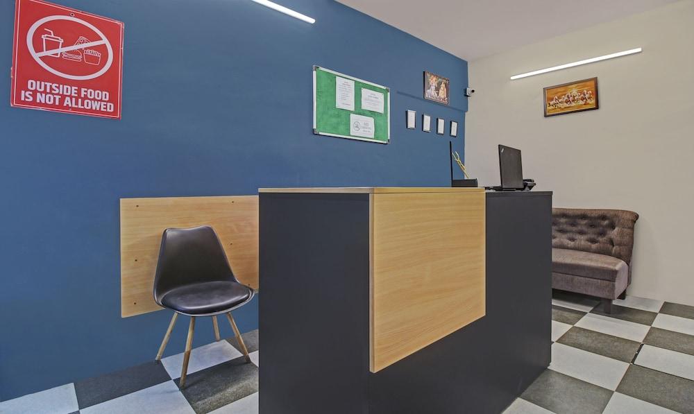 Itsy By Treebo - Aura Homes