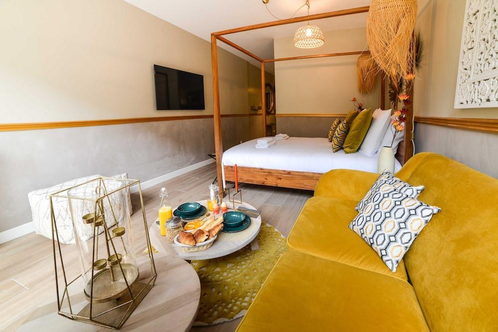 The Majestic Garden Suite