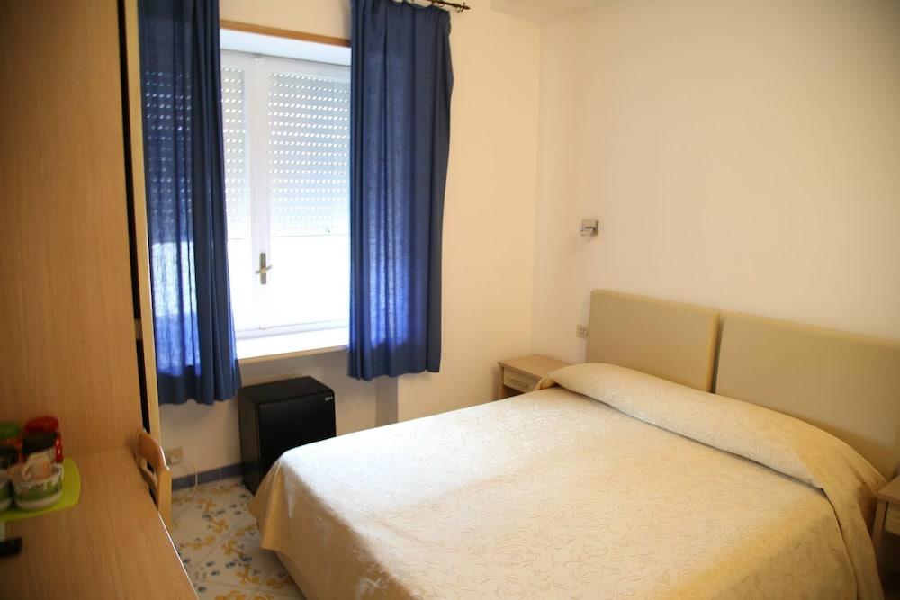 Guest House La Piazzetta