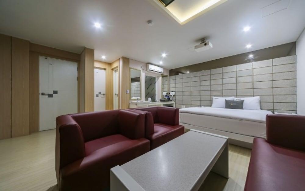 Daegu Geumho District Sweet Hotel
