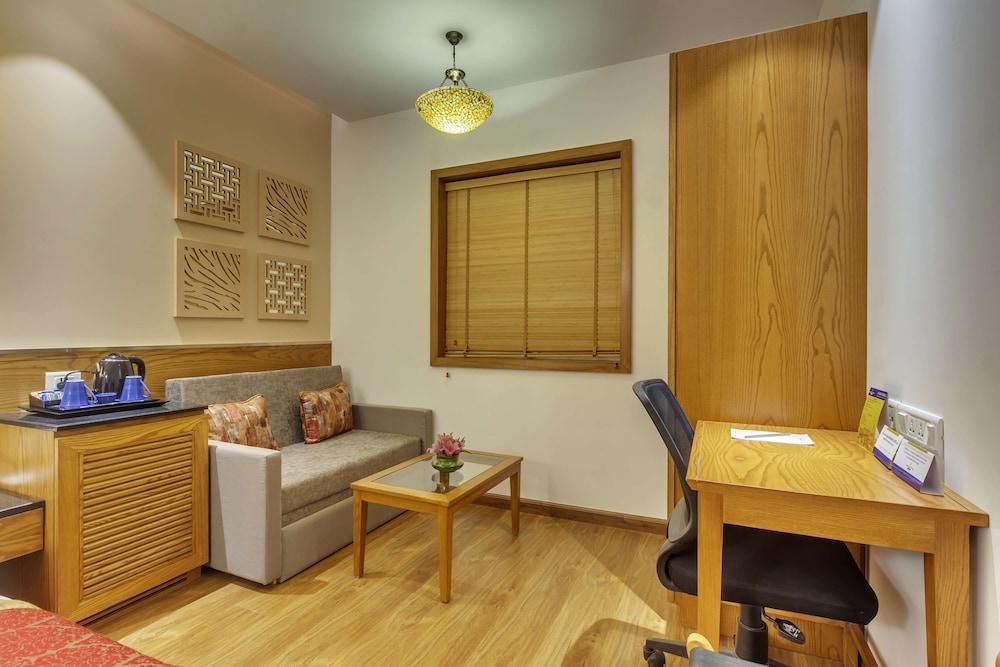 Golden Tulip New Delhi - Hari Nagar