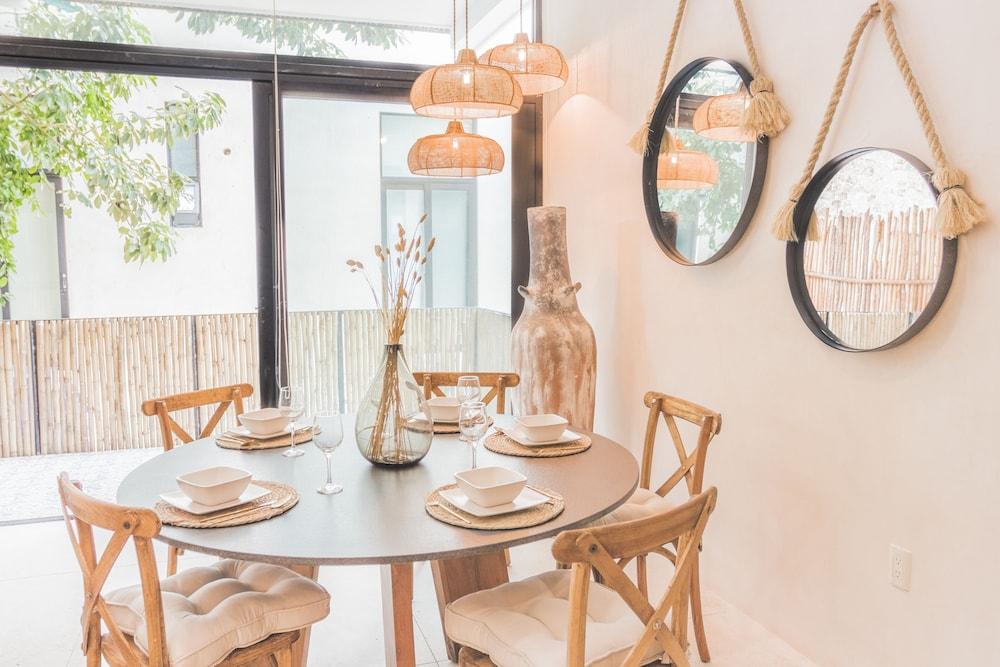 Manor Earl 2 By Lockey