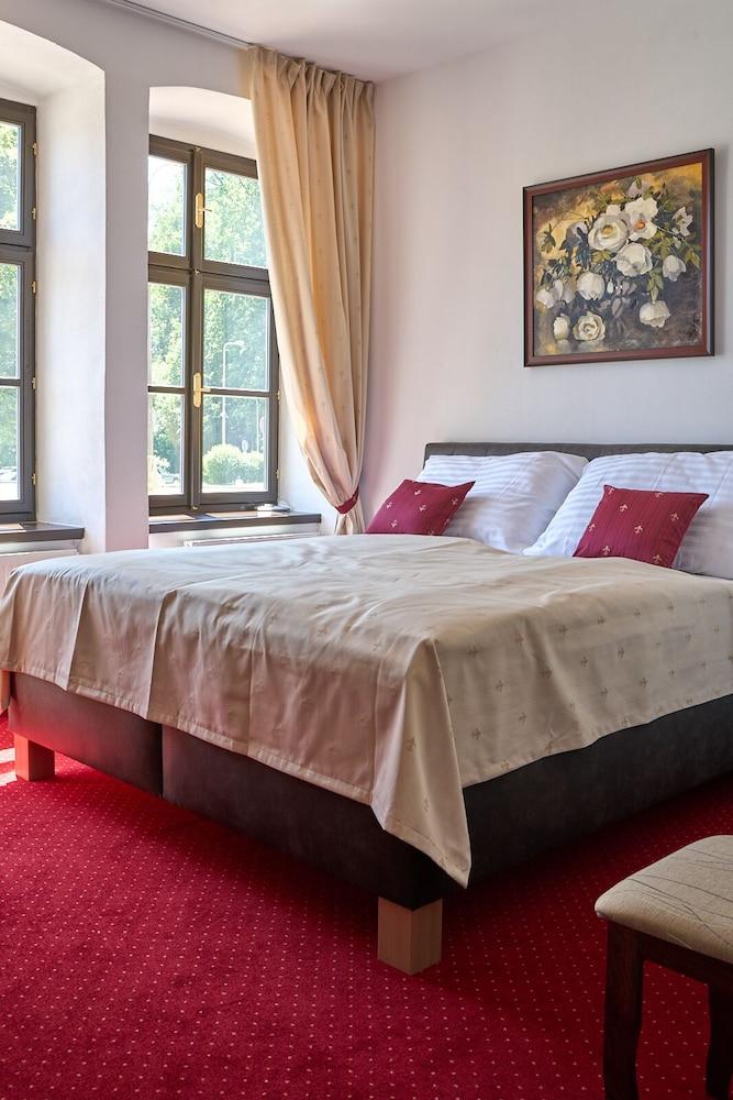 Vila Lovců králových