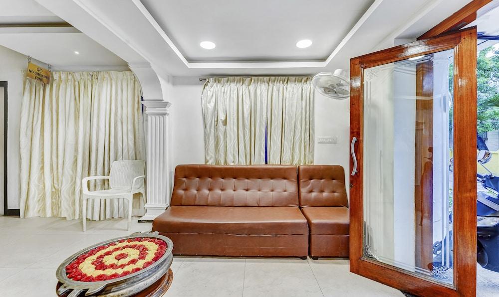 Treebo Trend B Coral