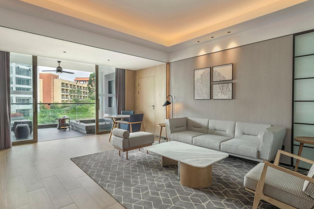 Sheraton Maoming Hot Spring Resort