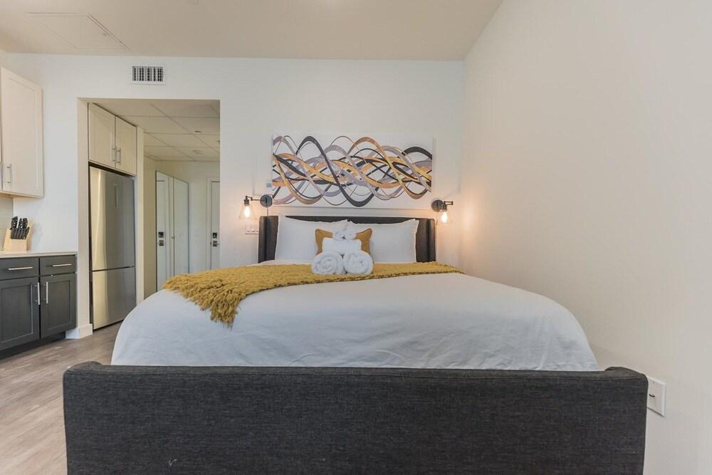 Pine Suite - 411 in Philadelphia