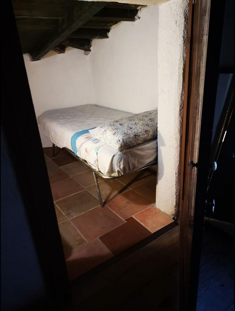 2nd Private Room in the Attic With Shared Bathroom use