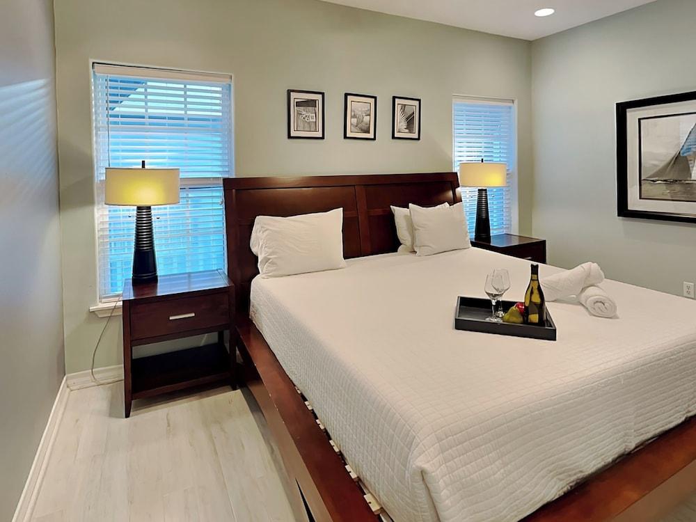 Beach Bunker by Silver Sands Vacation Rentals