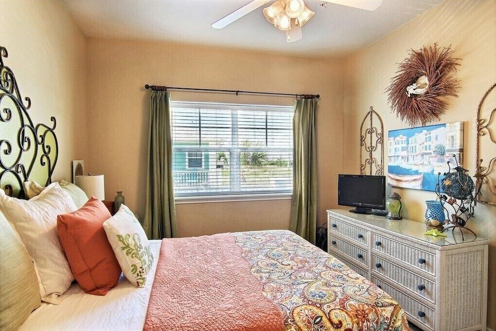 Shell Yeah by Silver Sands Vacation Rentals