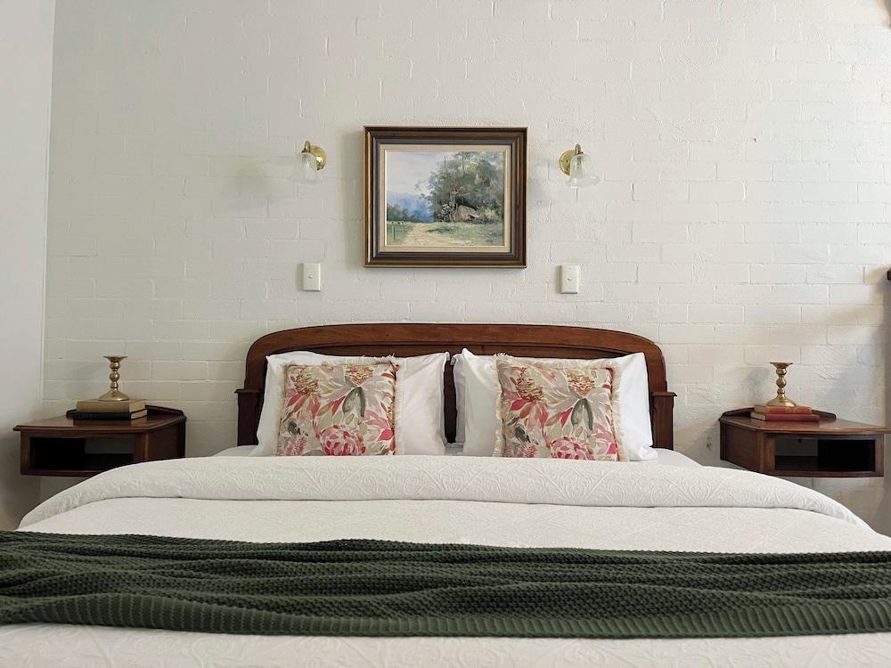 Victoria House Motor Inn