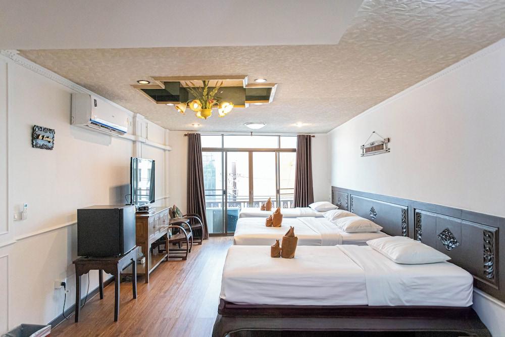 SK Boutique Maha Nakhon