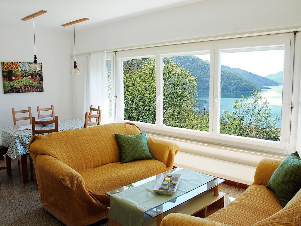 Christa Bissone in Bissone