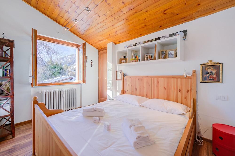 White House Ski & Relax