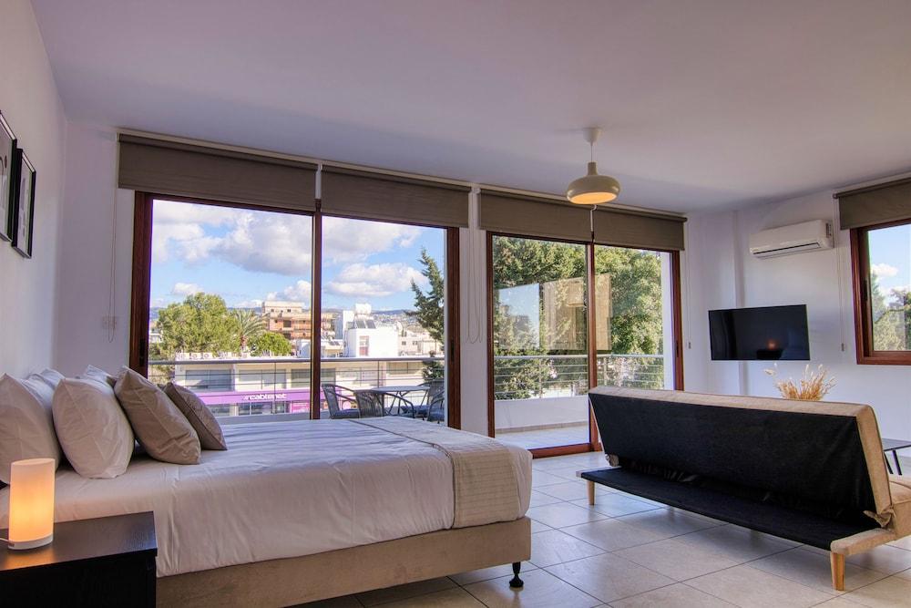 Phaedrus Living City Flat Palas 103