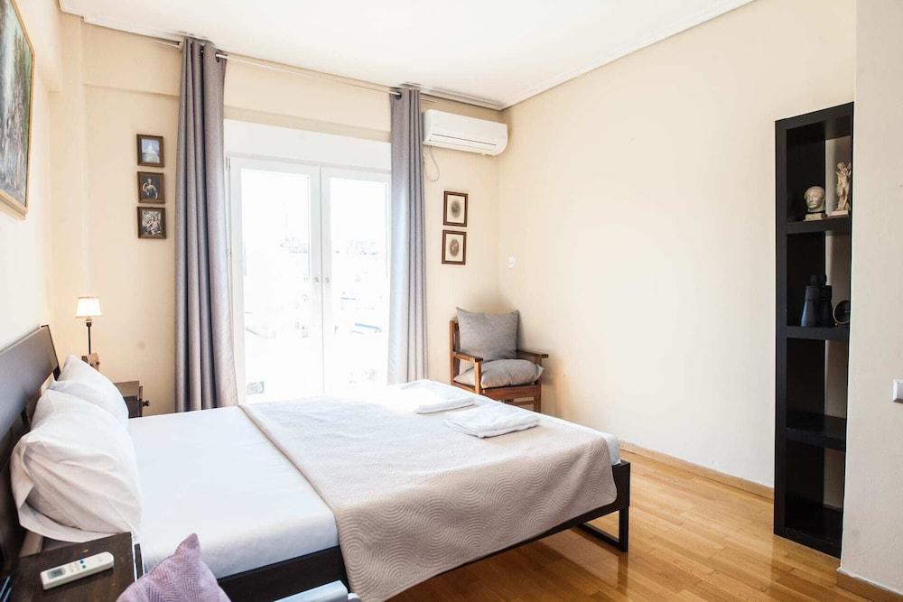 Gorgeous 2 bedrooms apt at Exarcheia