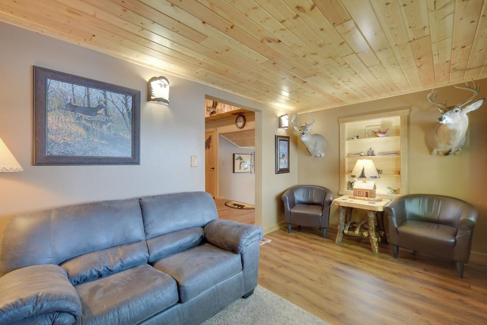 'big Fish Bay Hideaway' - Rice Lake Home w/ Dock!