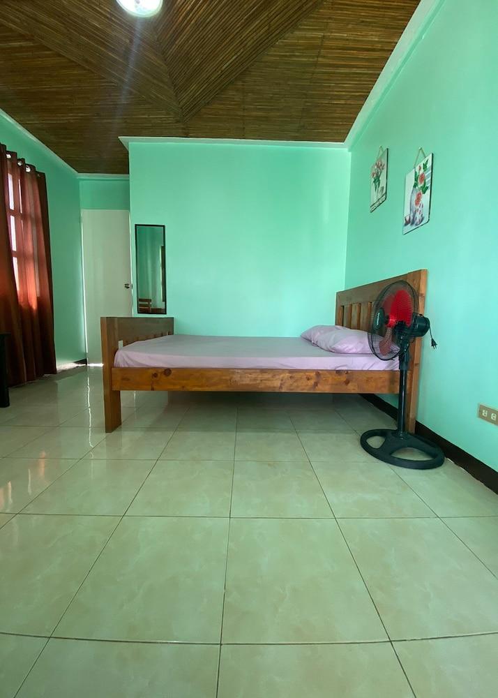 Rachel's Bed and Breakfast Near Tagaytay