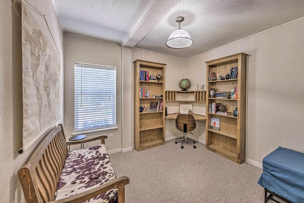 Peaceful Alto Home w/ Deck ~ 12 Mi to Ski Apache!