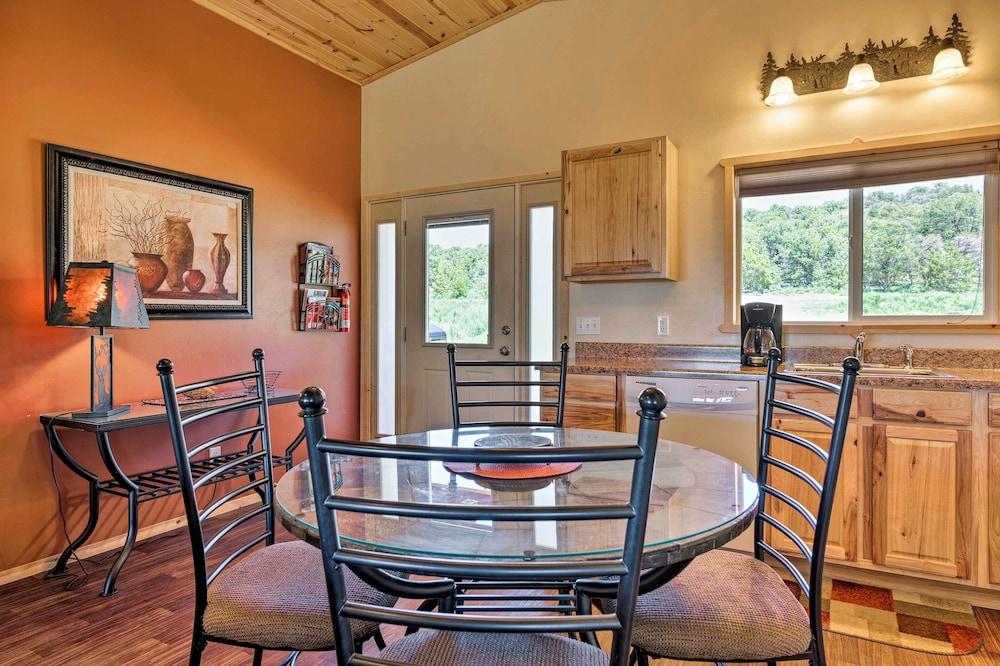 5-acre Moab Studio w/ BBQ & Stunning Mtn Views