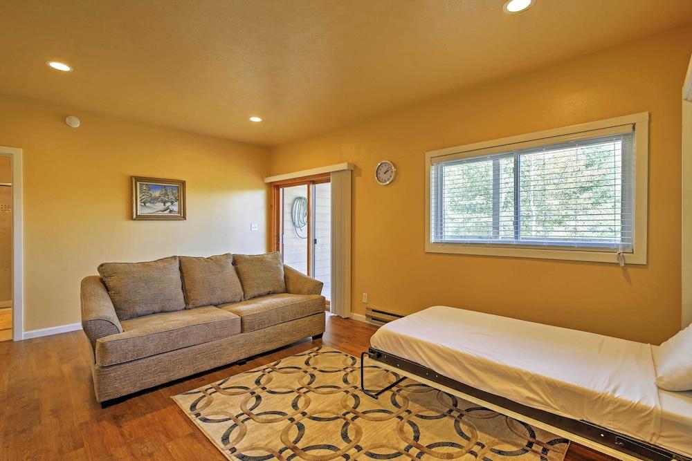 Lake- & Mtn-view: Resort Hub in Silverthorne!