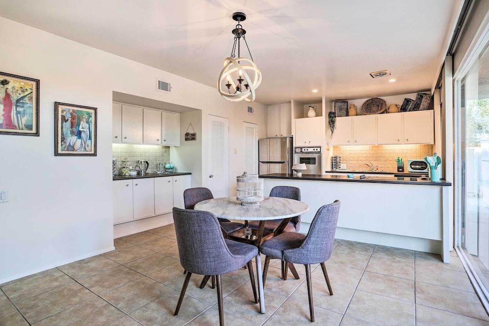 Trendy Palm Desert Home w/ Patio, Pool Access