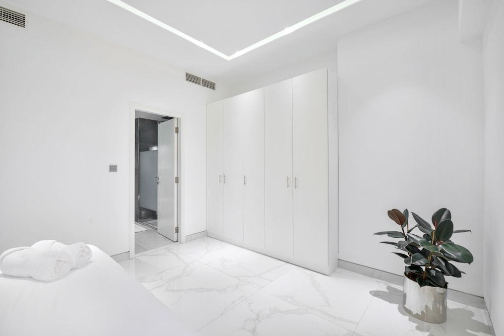 Beachside Bliss - Luxurious 2BR in JBR