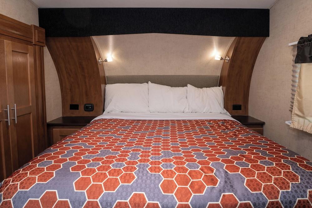 Far West RV Park and Cabins